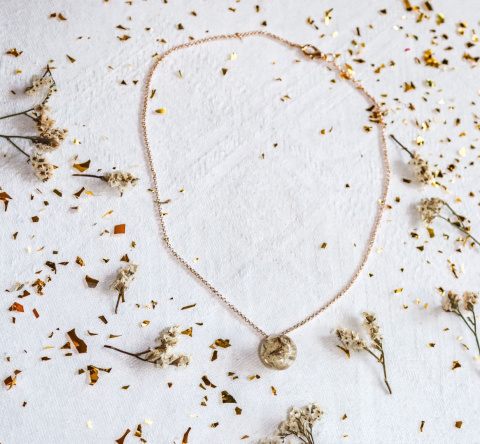 Naszyjnik "Białe kwiaty"