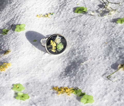 Pierścionek "Kwiatowa symfonia"